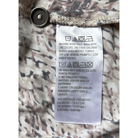 Susan Graver Liquid Knit Button Front Top Women’s 3X Brown Snake Print Stretch - Picture 10 of 10